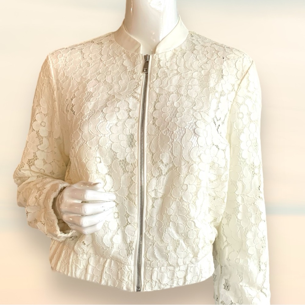 ELA CREAM LACE BOMBER MOTO STYLE JACKET. WOMEN’S SIZE 10